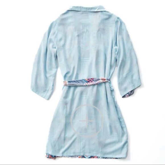 New Vera Bradley Reversible Robe Patchwork Bouquet - Picture 2 of 4